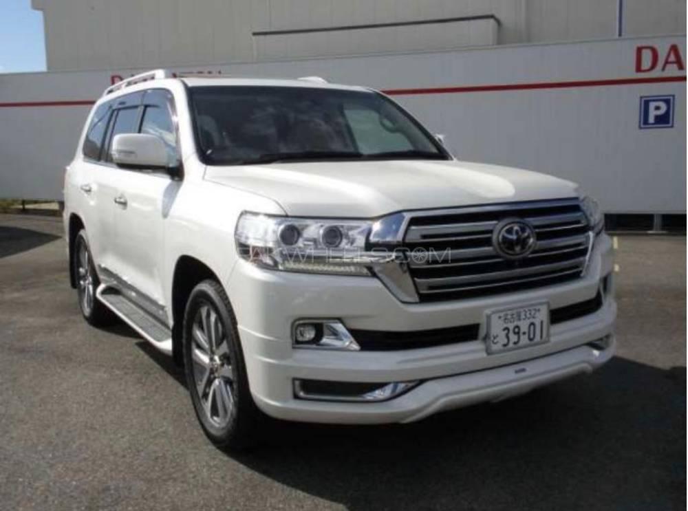 Toyota Land Cruiser 2015 for Sale in Lahore Toyota Land Cruiser 2015 for Sale in Lahore Image-2