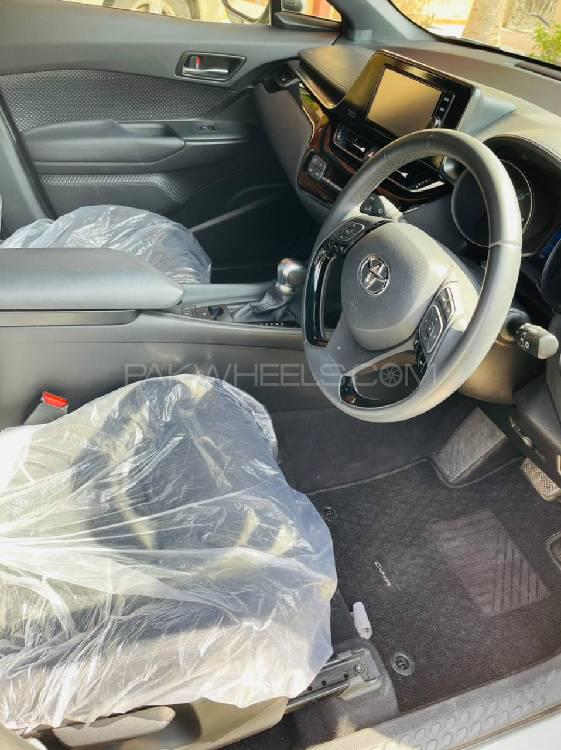 Toyota C-HR 2016 for Sale in Multan Toyota C-HR 2016 for Sale in Multan Image-7