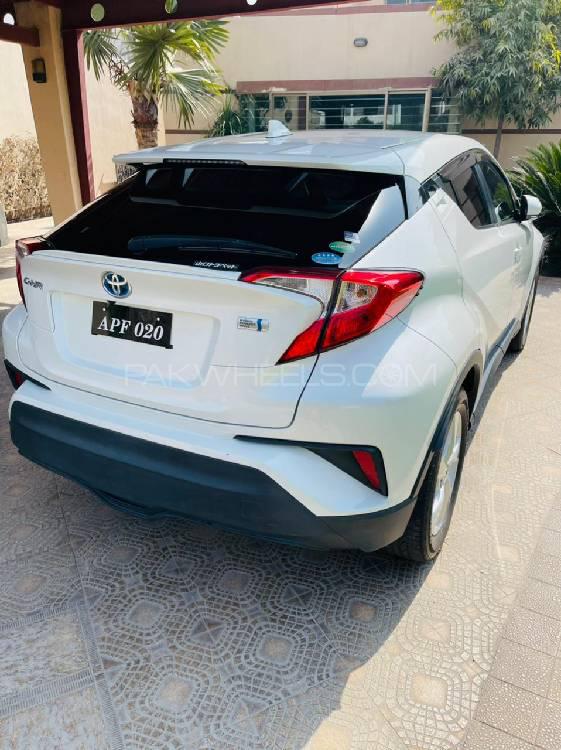 Toyota C-HR 2016 for Sale in Multan Toyota C-HR 2016 for Sale in Multan Image-5