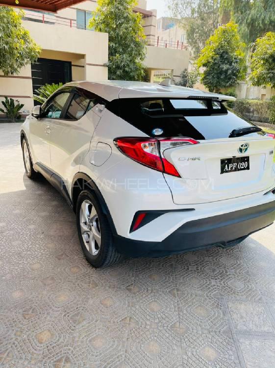 Toyota C-HR 2016 for Sale in Multan Toyota C-HR 2016 for Sale in Multan Image-12