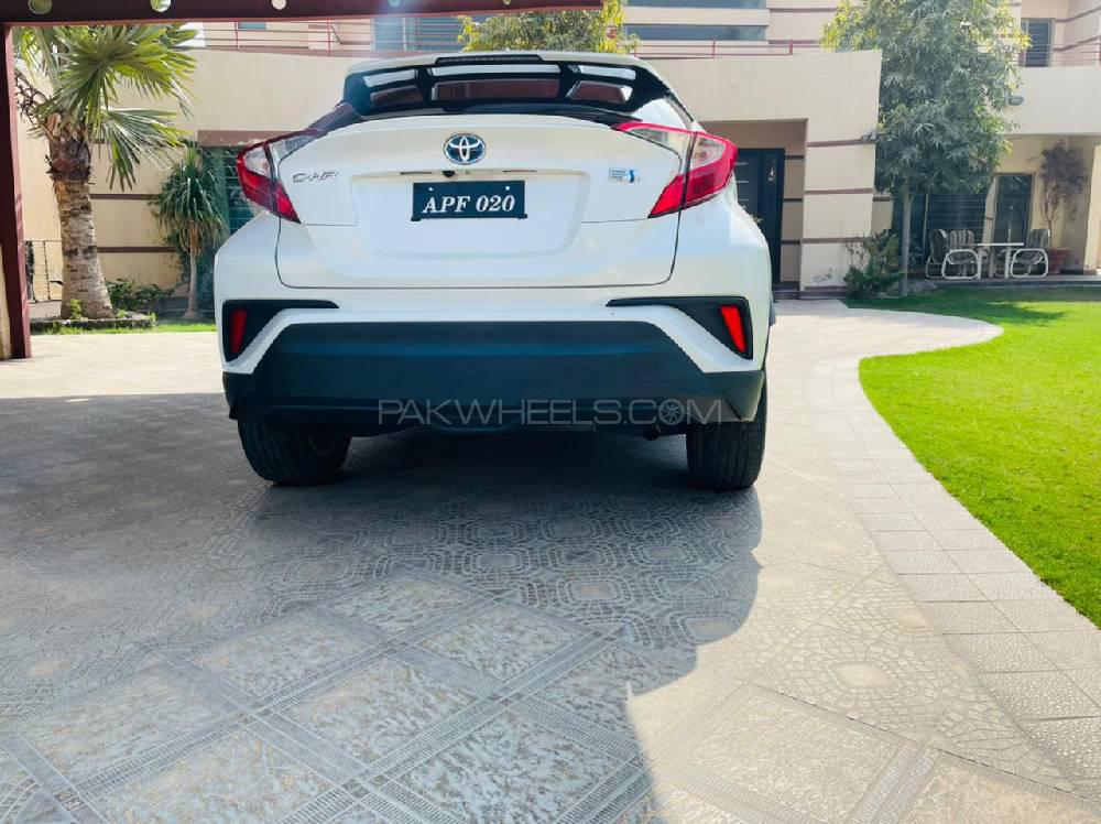 Toyota C-HR 2016 for Sale in Multan Toyota C-HR 2016 for Sale in Multan Image-6