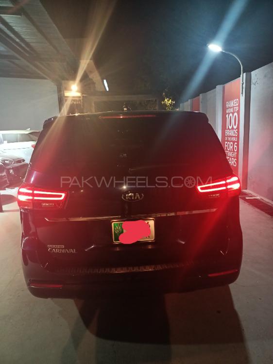 کِیا کارنیول 2018 for Sale in لاہور Image-1