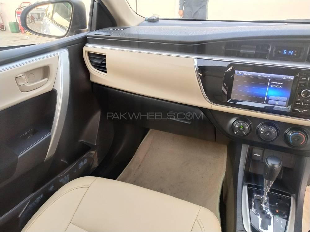 Toyota Corolla 2015 for Sale in Multan Toyota Corolla 2015 for Sale in Multan Image-7