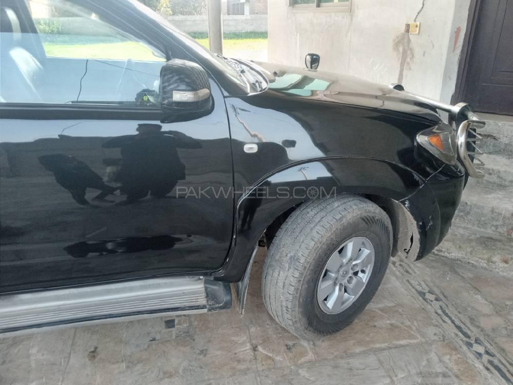 ٹویوٹا ہائیلکس 2011 for Sale in سمبڑیال ٹویوٹا ہائیلکس 2011 for Sale in سمبڑیال Image-4