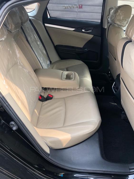 Honda Civic 2020 for Sale in Faisalabad Honda Civic 2020 for Sale in Faisalabad Image-6