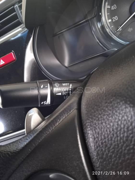 ہونڈا گریس ہائبرڈ 2015 for Sale in لاہور ہونڈا گریس ہائبرڈ 2015 for Sale in لاہور Image-11