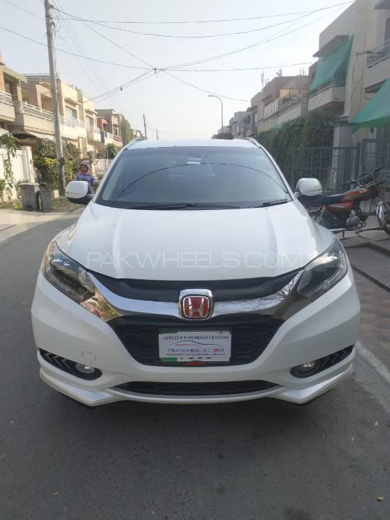 Honda Vezel 2016 for Sale in Lahore Image-1