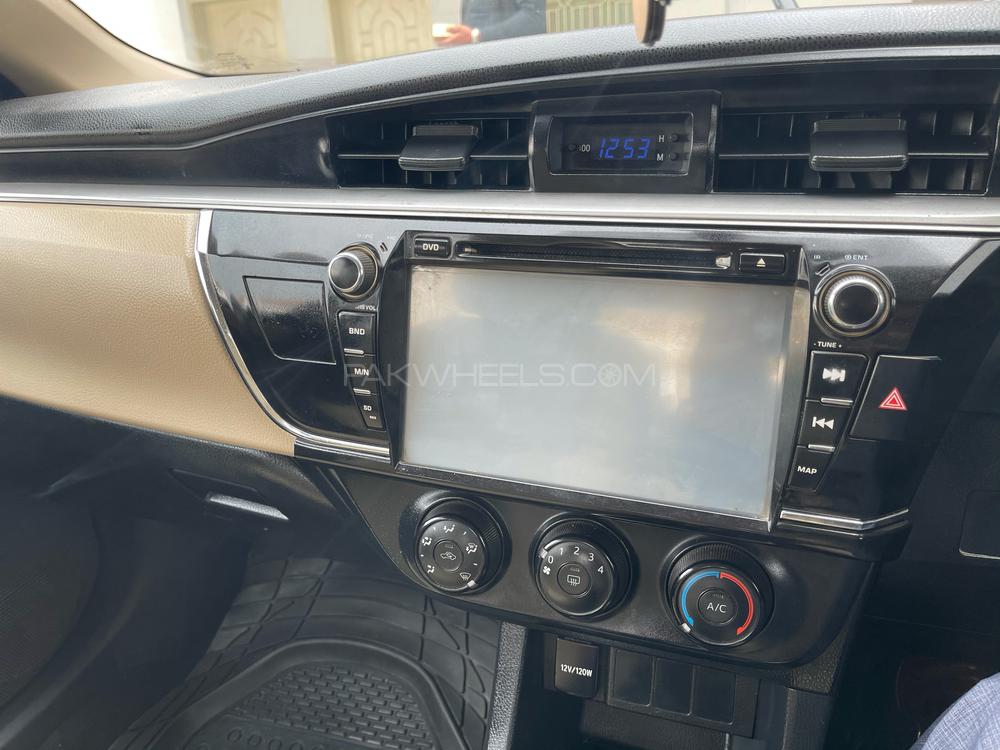 ٹویوٹا کرولا 2015 for Sale in گجرات ٹویوٹا کرولا 2015 for Sale in گجرات Image-5