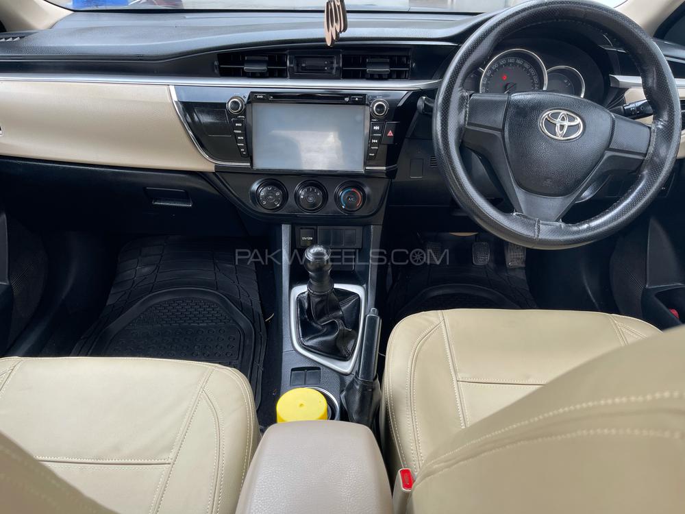 ٹویوٹا کرولا 2015 for Sale in گجرات ٹویوٹا کرولا 2015 for Sale in گجرات Image-6