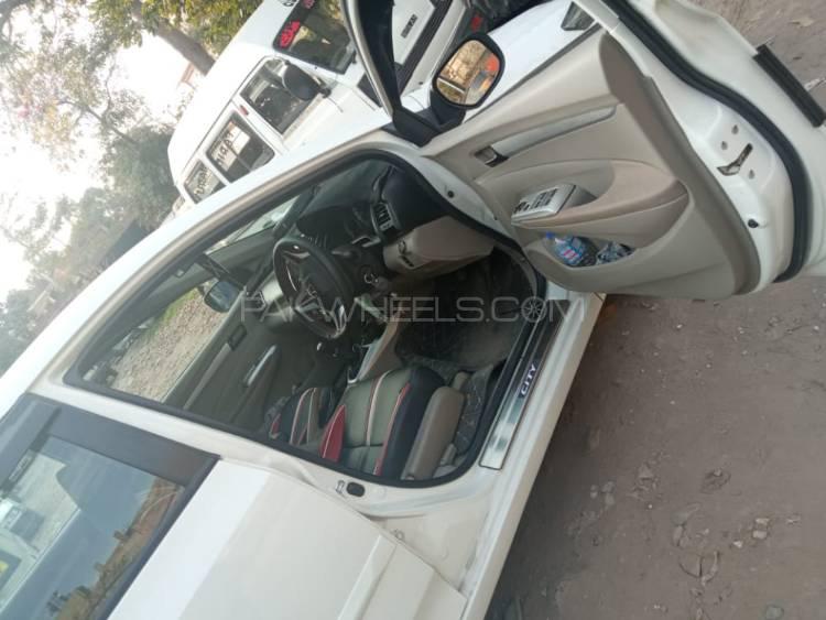 Honda City 2018 for Sale in Lahore Honda City 2018 for Sale in Lahore Image-6