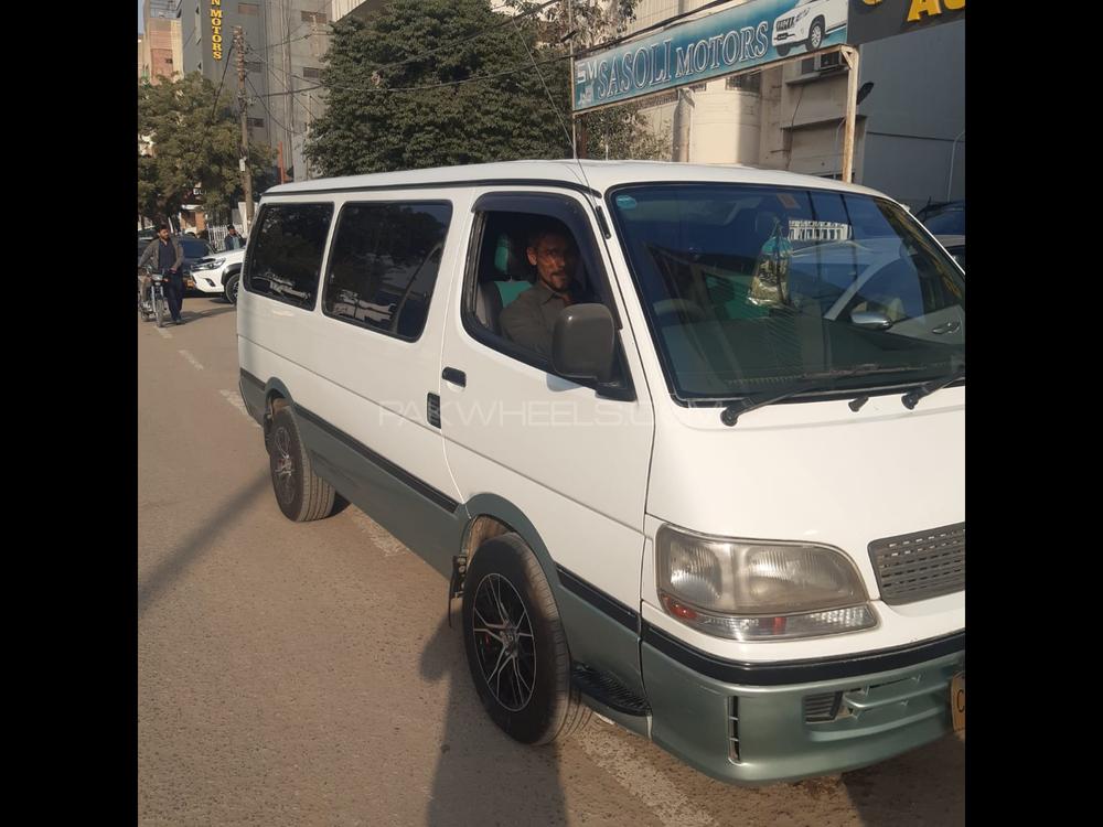 Toyota hiace 1999