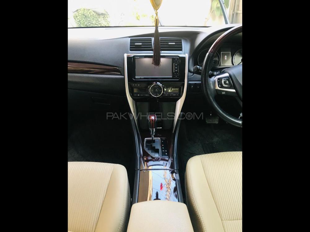 Toyota Premio 2017 for Sale in Rawalpindi Toyota Premio 2017 for Sale in Rawalpindi Image-8