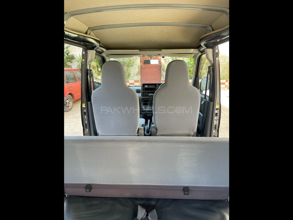 ٹویوٹا پکسیس وین 2016 for Sale in کراچی ٹویوٹا پکسیس وین 2016 for Sale in کراچی Image-9