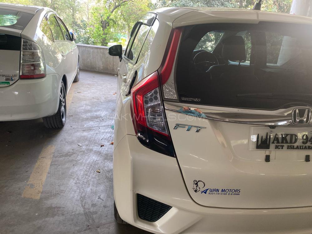 Honda Fit 2014 for Sale in Lahore Honda Fit 2014 for Sale in Lahore Image-18