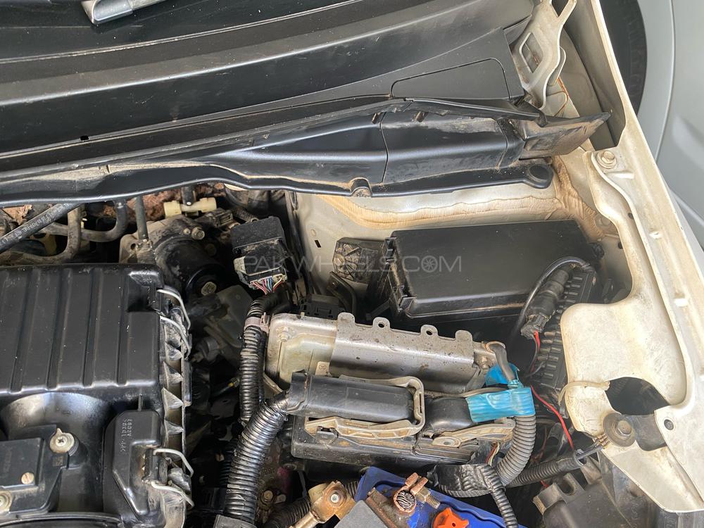 Honda Fit 2014 for Sale in Lahore Honda Fit 2014 for Sale in Lahore Image-12