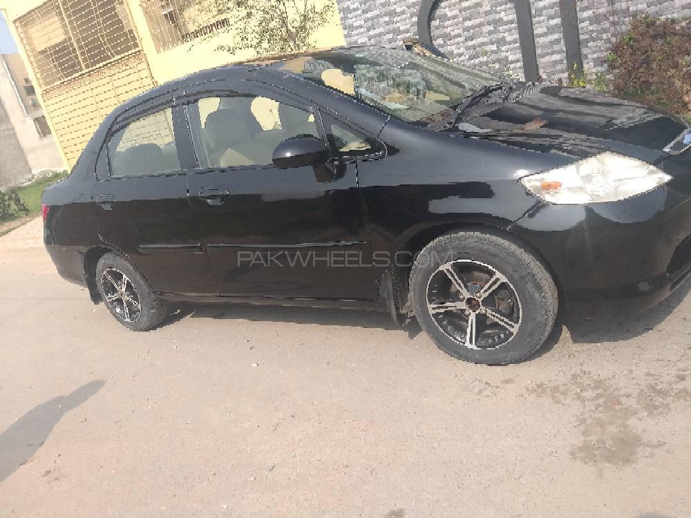 Honda City 2004 for Sale in Lahore Honda City 2004 for Sale in Lahore Image-3