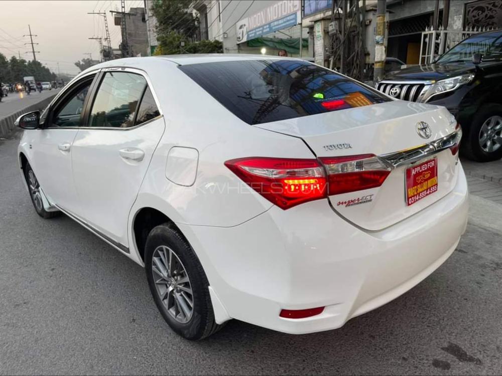 Toyota Corolla 2016 for Sale in Lahore Image-1