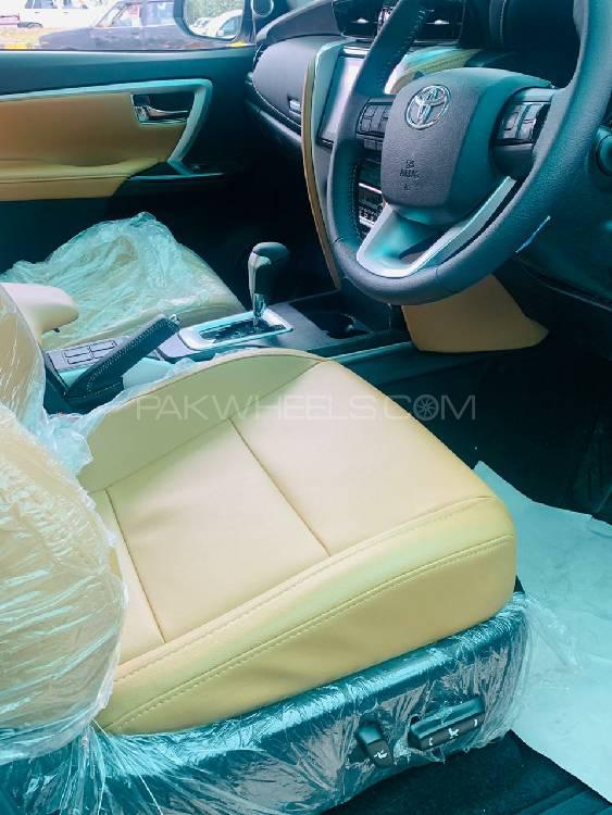 Toyota Fortuner 2021 for Sale in Islamabad Toyota Fortuner 2021 for Sale in Islamabad Image-9