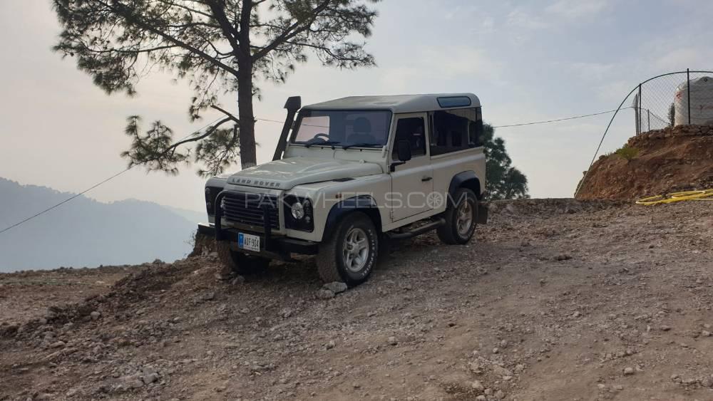 Land Rover Defender 2010 for Sale in Islamabad Image-1