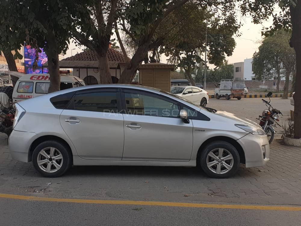 Toyota Prius 2010 for Sale in Lahore Toyota Prius 2010 for Sale in Lahore Image-4