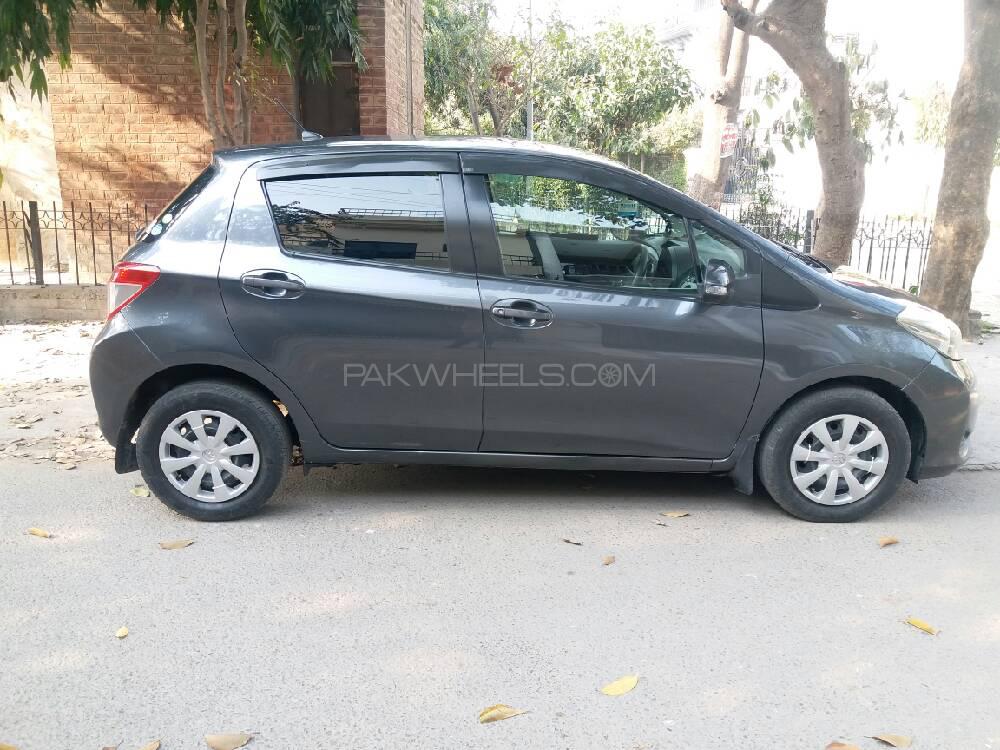Toyota Vitz 2011 for Sale in Lahore Toyota Vitz 2011 for Sale in Lahore Image-7