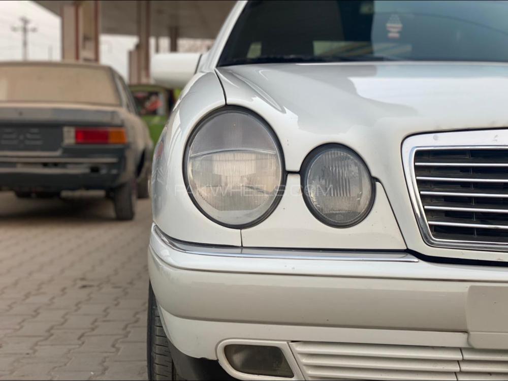 مرسڈیز بینز ای کلاس 1998 for Sale in اسلام آباد مرسڈیز بینز ای کلاس 1998 for Sale in اسلام آباد Image-4