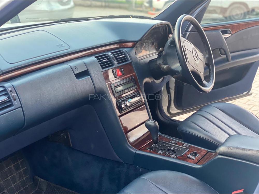 مرسڈیز بینز ای کلاس 1998 for Sale in اسلام آباد مرسڈیز بینز ای کلاس 1998 for Sale in اسلام آباد Image-10