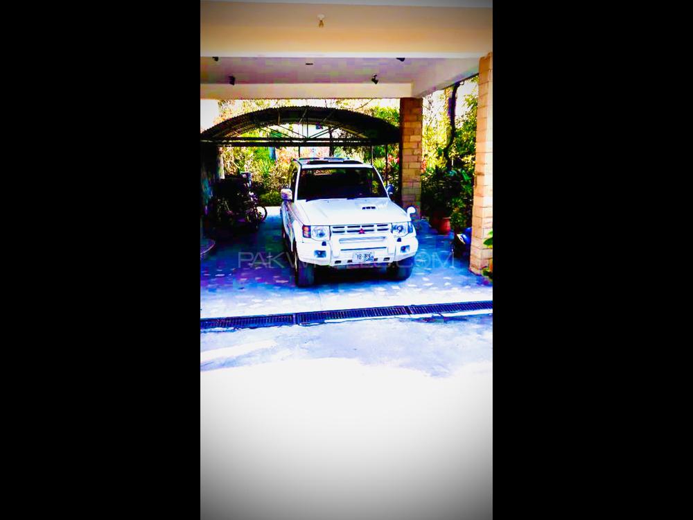 Mitsubishi Pajero 1995 for Sale in Islamabad Mitsubishi Pajero 1995 for Sale in Islamabad Image-9