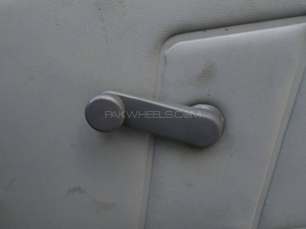 Suzuki Mehran 2017 for Sale in Lahore Suzuki Mehran 2017 for Sale in Lahore Image-12