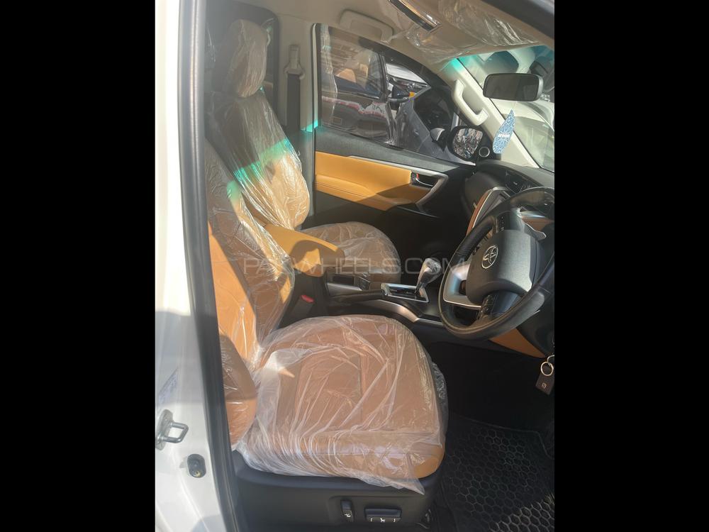 ٹویوٹا فورچیونر 2017 for Sale in کراچی ٹویوٹا فورچیونر 2017 for Sale in کراچی Image-7