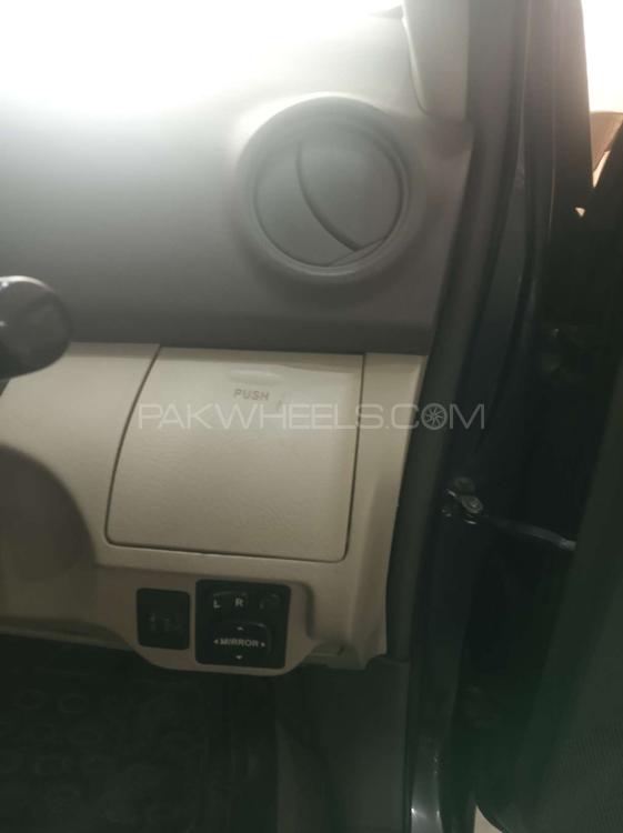 Toyota Belta 2011 for Sale in Gujranwala Toyota Belta 2011 for Sale in Gujranwala Image-7