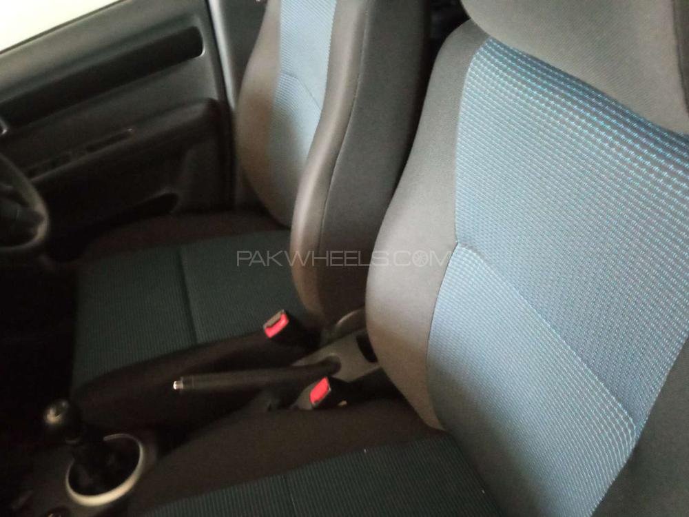 Suzuki Swift 2017 for Sale in Rawalpindi Suzuki Swift 2017 for Sale in Rawalpindi Image-6