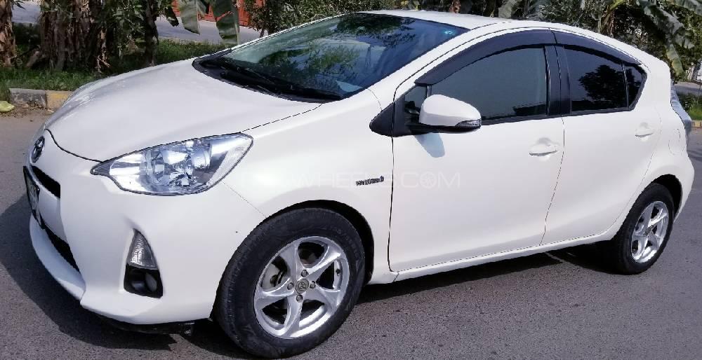 Toyota Aqua 2013 for Sale in Lahore Toyota Aqua 2013 for Sale in Lahore Image-5