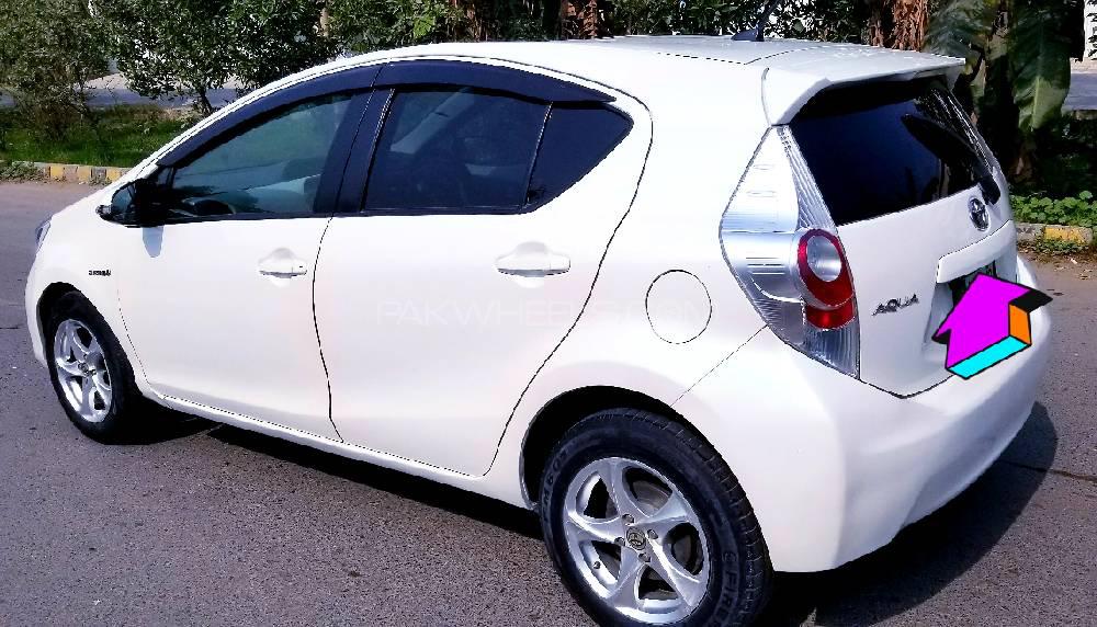 Toyota Aqua 2013 for Sale in Lahore Toyota Aqua 2013 for Sale in Lahore Image-4