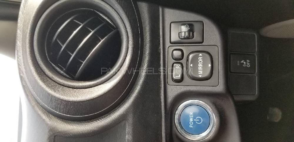 Toyota Aqua 2013 for Sale in Lahore Toyota Aqua 2013 for Sale in Lahore Image-14