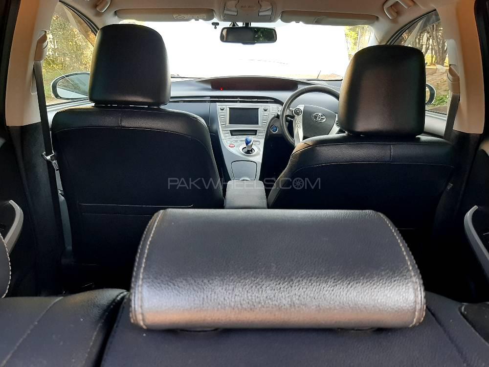 Toyota Prius 2014 for Sale in Islamabad Toyota Prius 2014 for Sale in Islamabad Image-10
