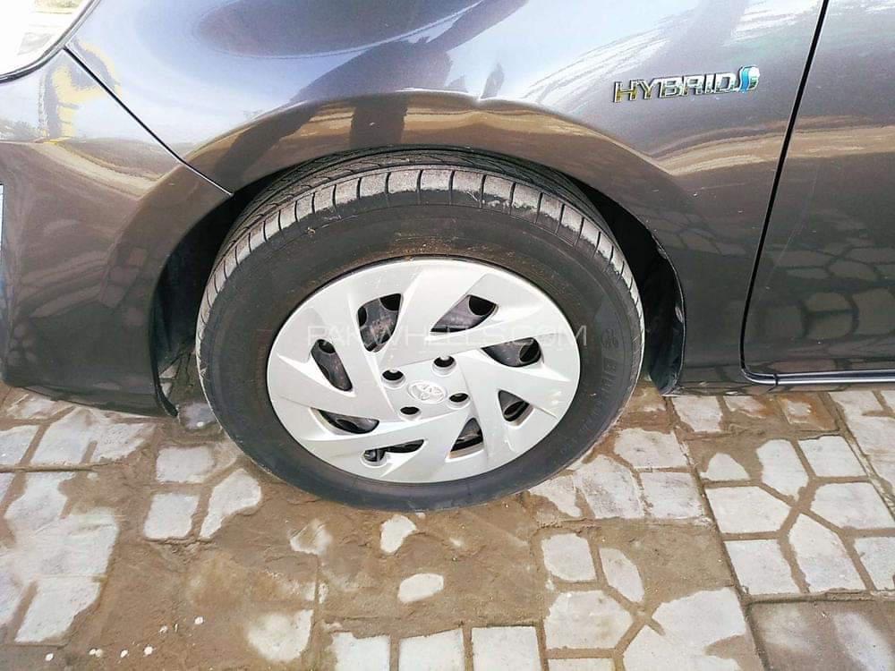 Toyota Aqua 2016 for Sale in Rawalpindi Toyota Aqua 2016 for Sale in Rawalpindi Image-3