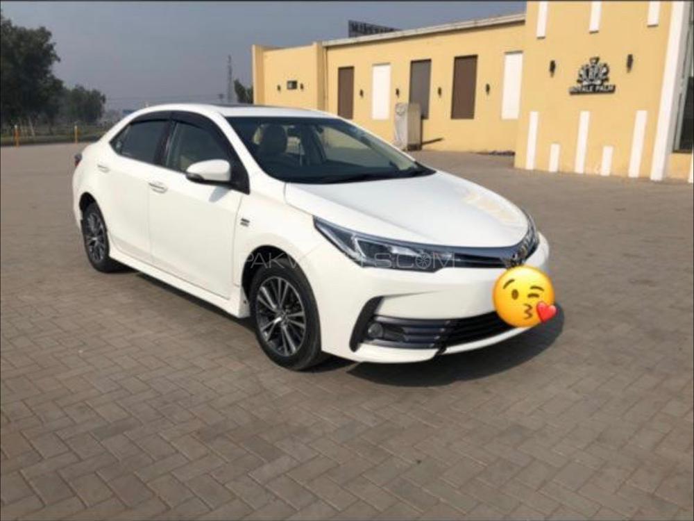 Toyota Corolla 2017 for Sale in Lahore Toyota Corolla 2017 for Sale in Lahore Image-9