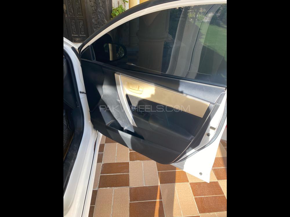 Toyota Corolla 2018 for Sale in Hyderabad Toyota Corolla 2018 for Sale in Hyderabad Image-9