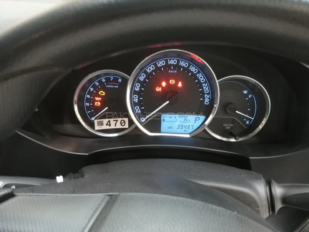 Toyota Corolla 2015 for Sale in Lahore Toyota Corolla 2015 for Sale in Lahore Image-12