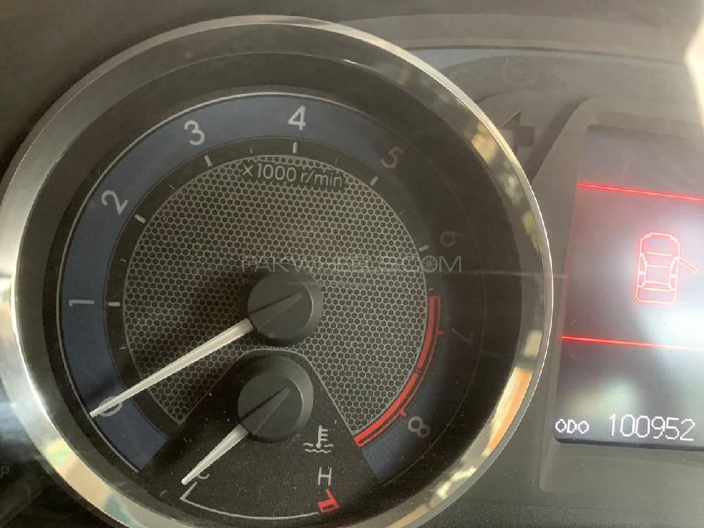 Toyota Corolla 2014 for Sale in Chichawatni Toyota Corolla 2014 for Sale in Chichawatni Image-7