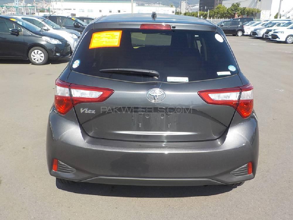 Toyota Vitz 2017 for Sale in Peshawar Toyota Vitz 2017 for Sale in Peshawar Image-11