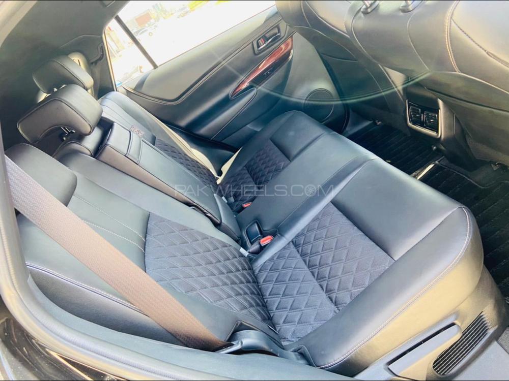 Toyota Harrier 2016 for Sale in Islamabad Toyota Harrier 2016 for Sale in Islamabad Image-5