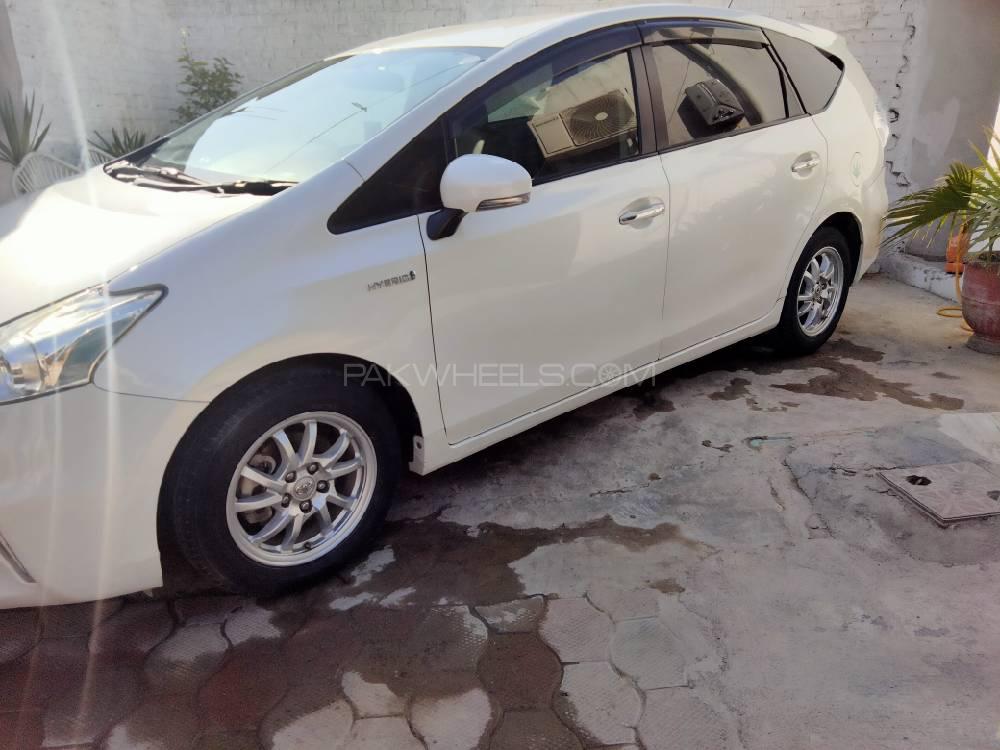 ٹویوٹا پریوس الفا 2014 for Sale in پشاور ٹویوٹا پریوس الفا 2014 for Sale in پشاور Image-5