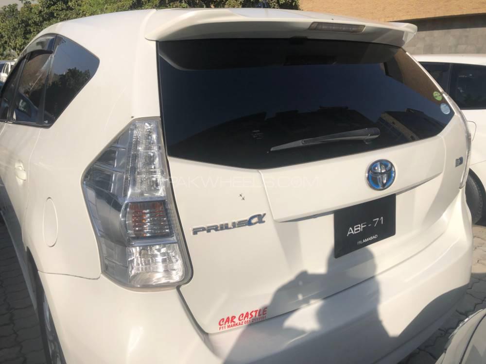 Toyota Prius Alpha 2013 for Sale in Islamabad Toyota Prius Alpha 2013 for Sale in Islamabad Image-11