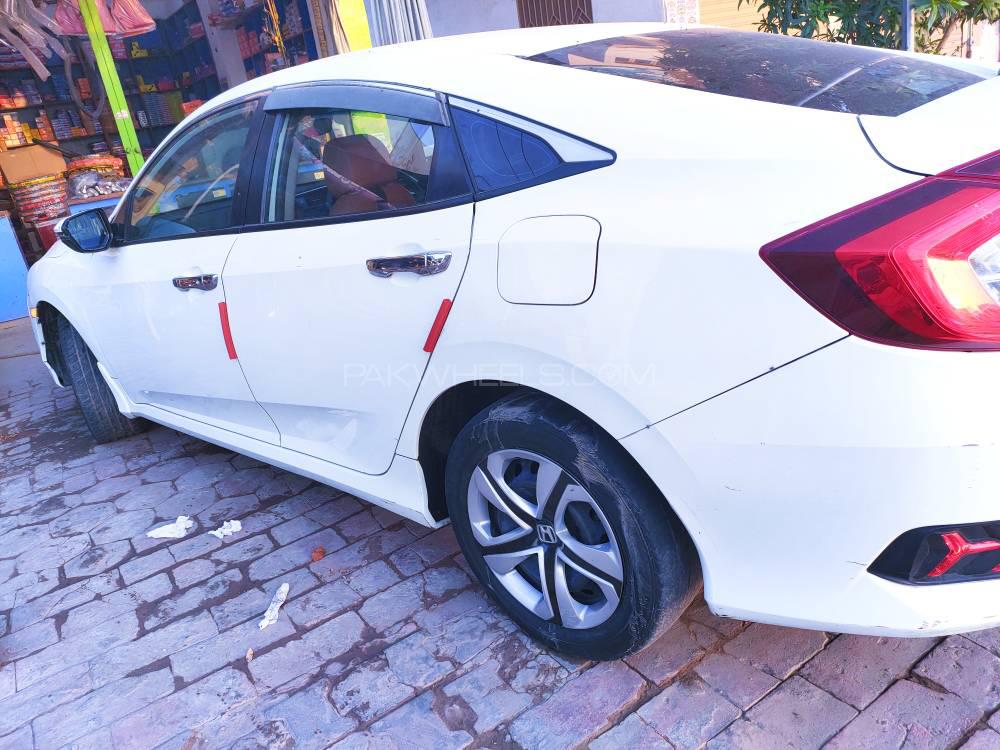 Honda Civic 2017 for Sale in Multan Honda Civic 2017 for Sale in Multan Image-10