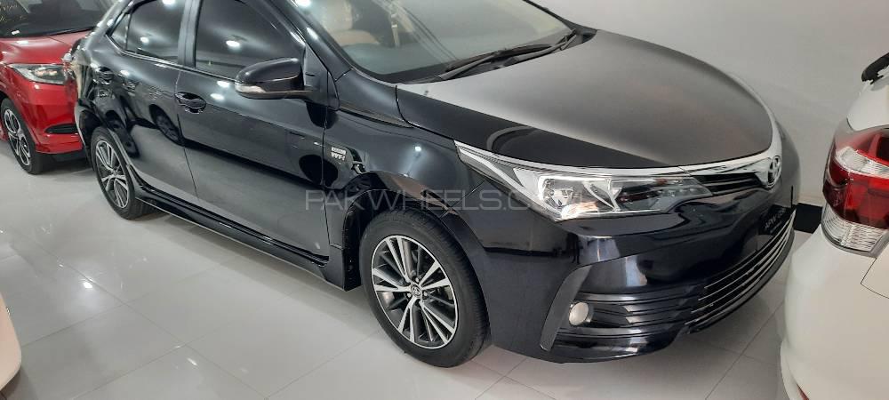 Toyota Corolla 2019 for Sale in Peshawar Image-1