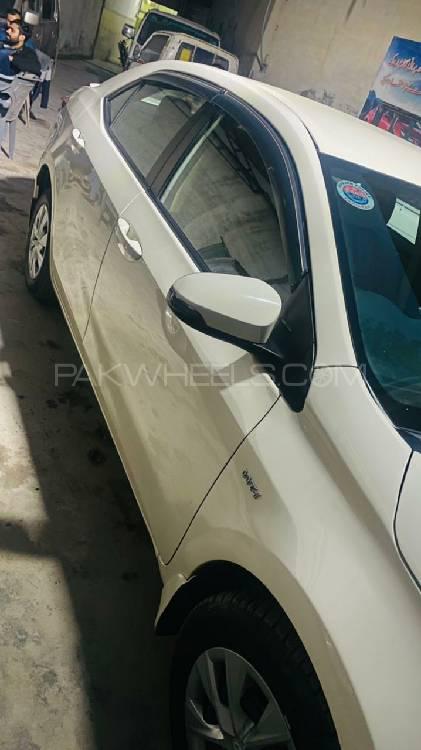 ٹویوٹا کرولا 2019 for Sale in گجرات ٹویوٹا کرولا 2019 for Sale in گجرات Image-3