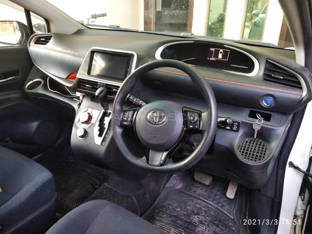 Toyota Sienta 2016 for Sale in Islamabad Toyota Sienta 2016 for Sale in Islamabad Image-7