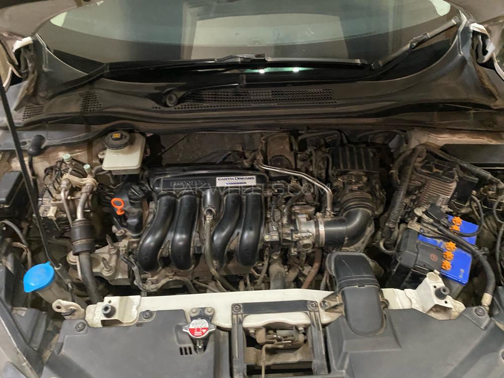 Honda Vezel 2015 for Sale in Lahore Honda Vezel 2015 for Sale in Lahore Image-8
